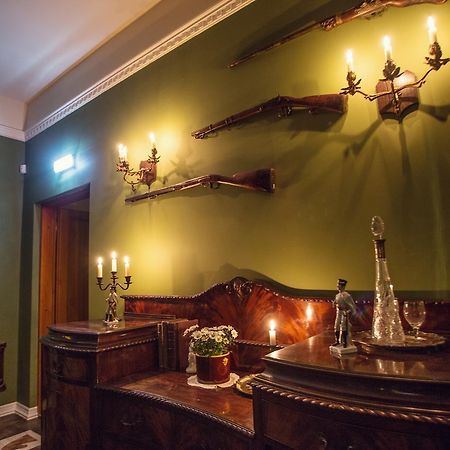 Pakruojis Manor'S Palace Boutique Hotel エクステリア 写真